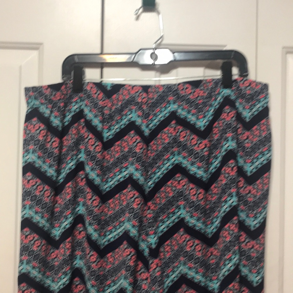 Chevron Patterned Palazzo Pants - image 6